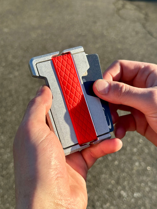 Minimal Card Wallet – Compact Carry, RFID Protection